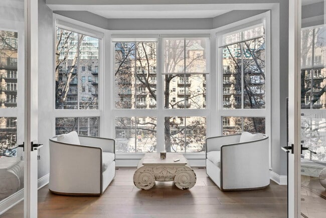 Building Photo - 424 E North Water St