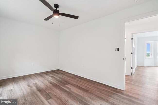 Building Photo - 25490 Kipps Ln