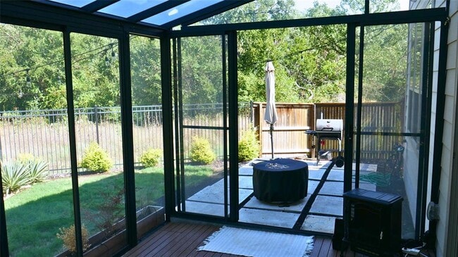 Building Photo - 1050 Kenney Fort Crossing