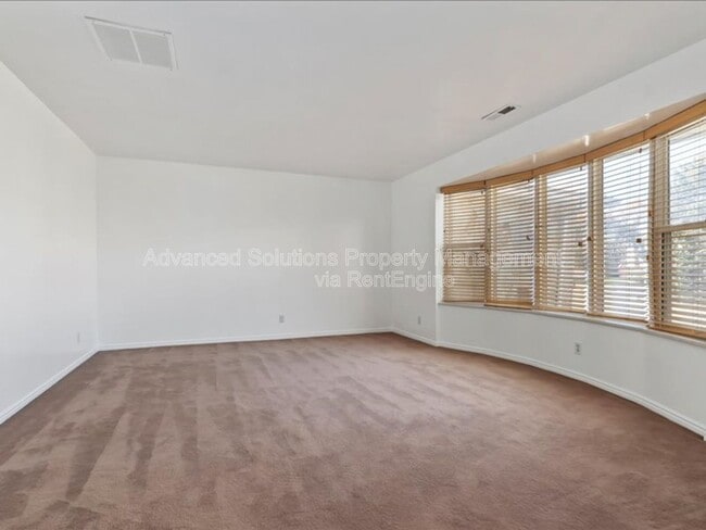 Building Photo - 6837 Creekcove Way