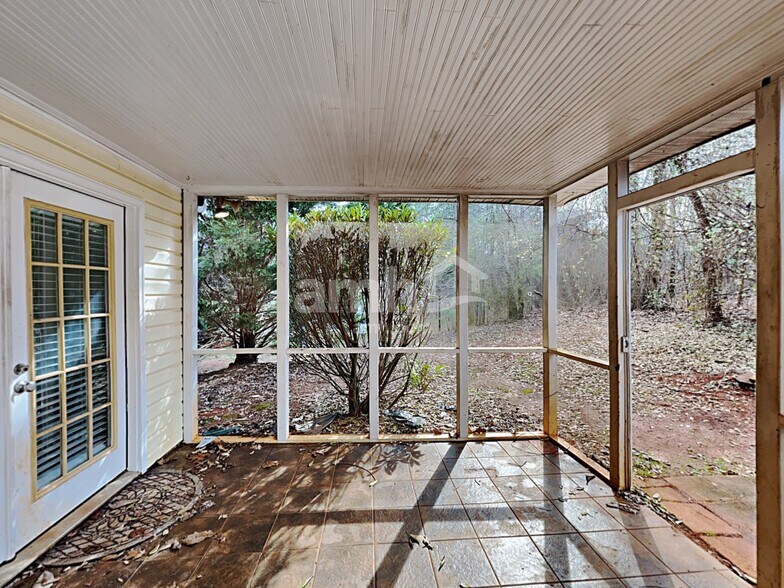 Building Photo - 4604 Young Deer Dr