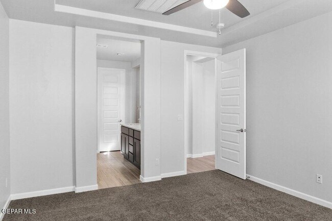 Building Photo - 512 Twilight Dr