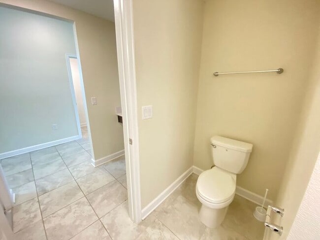 Building Photo - 4442 Seven Canyons Dr