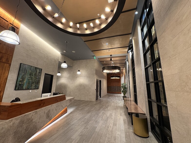 Lobby - 1300 4th St SE