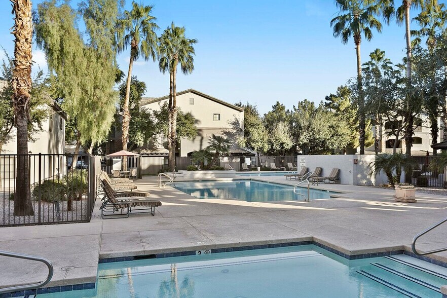 Primary Photo - 875 W Pecos Rd