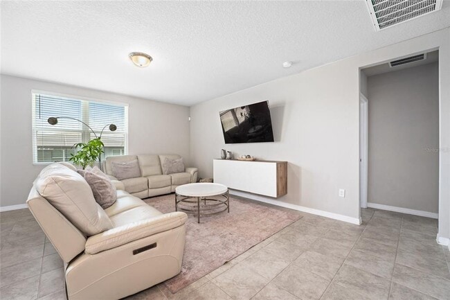 Building Photo - 3053 Cassidy Ln