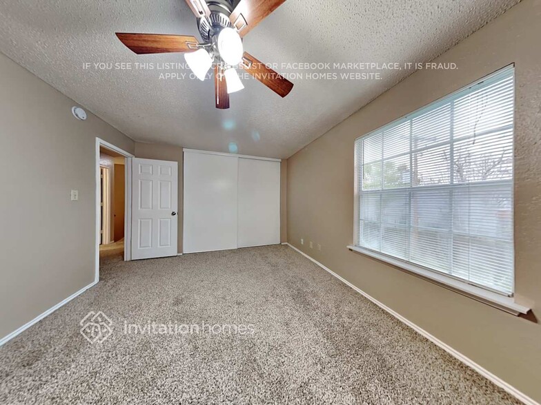 Building Photo - 4156 Hathaway Dr