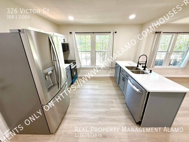 Building Photo - 326 Victor St