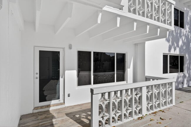 Building Photo - 624 Southwind Cir