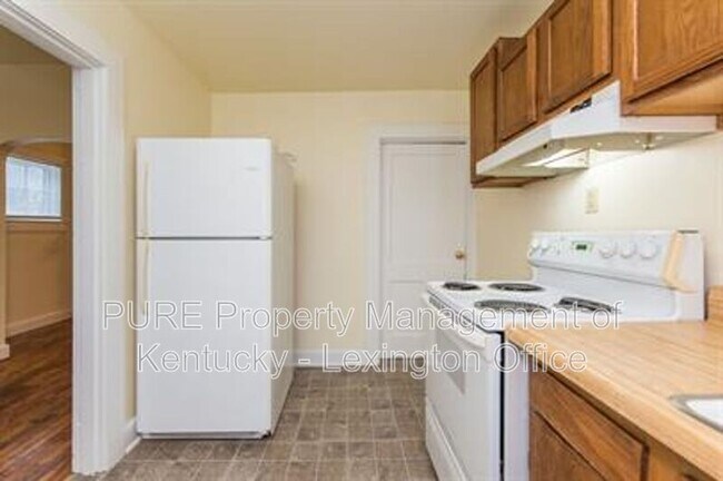 Building Photo - 7 Dogwood Ln