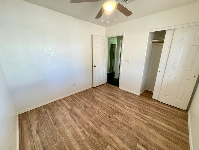 Building Photo - Cute 3 Bedroom Home Near Splash Pad and Hu...