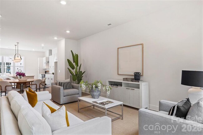 Building Photo - 3427 Holabird Ln