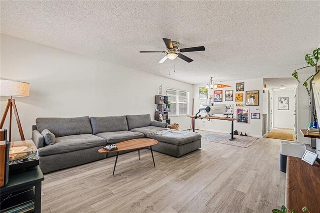 Building Photo - 4440 W Pintor Pl