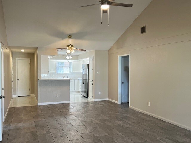 Building Photo - 18734 Wood Glen Ln