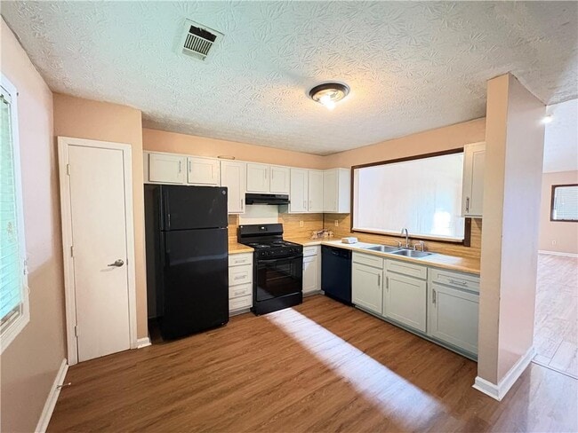 Building Photo - 5371 Century Trce
