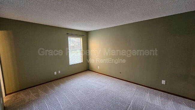 Building Photo - 3335 S Ammons St