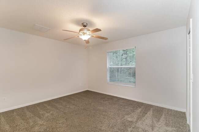 Building Photo - 4404 Silver Falls Dr