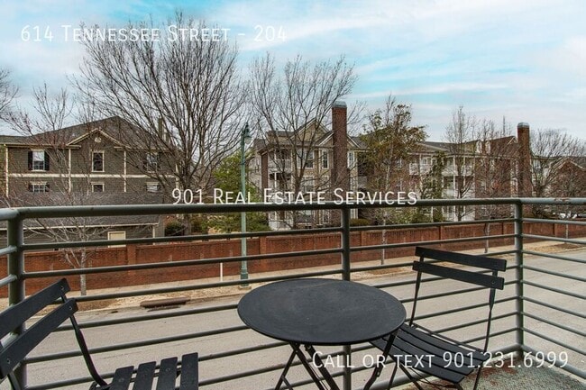 Building Photo - 614 Tennessee St