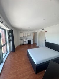 Building Photo - 5705 SW 72nd Ave