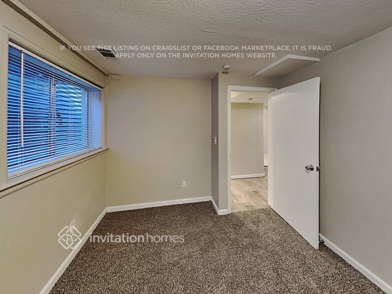 Building Photo - 17215 E Wagontrail Pkwy