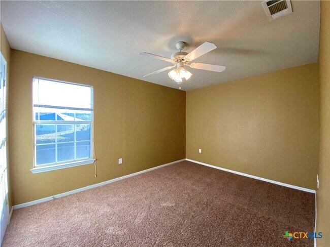 Building Photo - 3103 Yaupon Rd