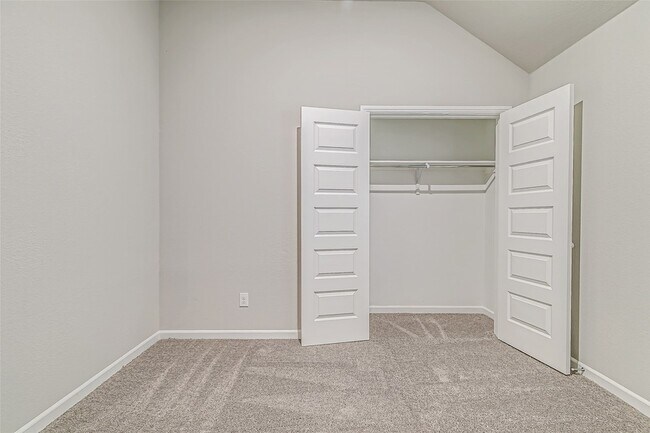 Building Photo - 2419 Rocky Mountain Dr