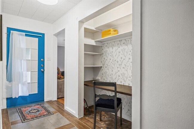 Building Photo - 1118 Fisher St