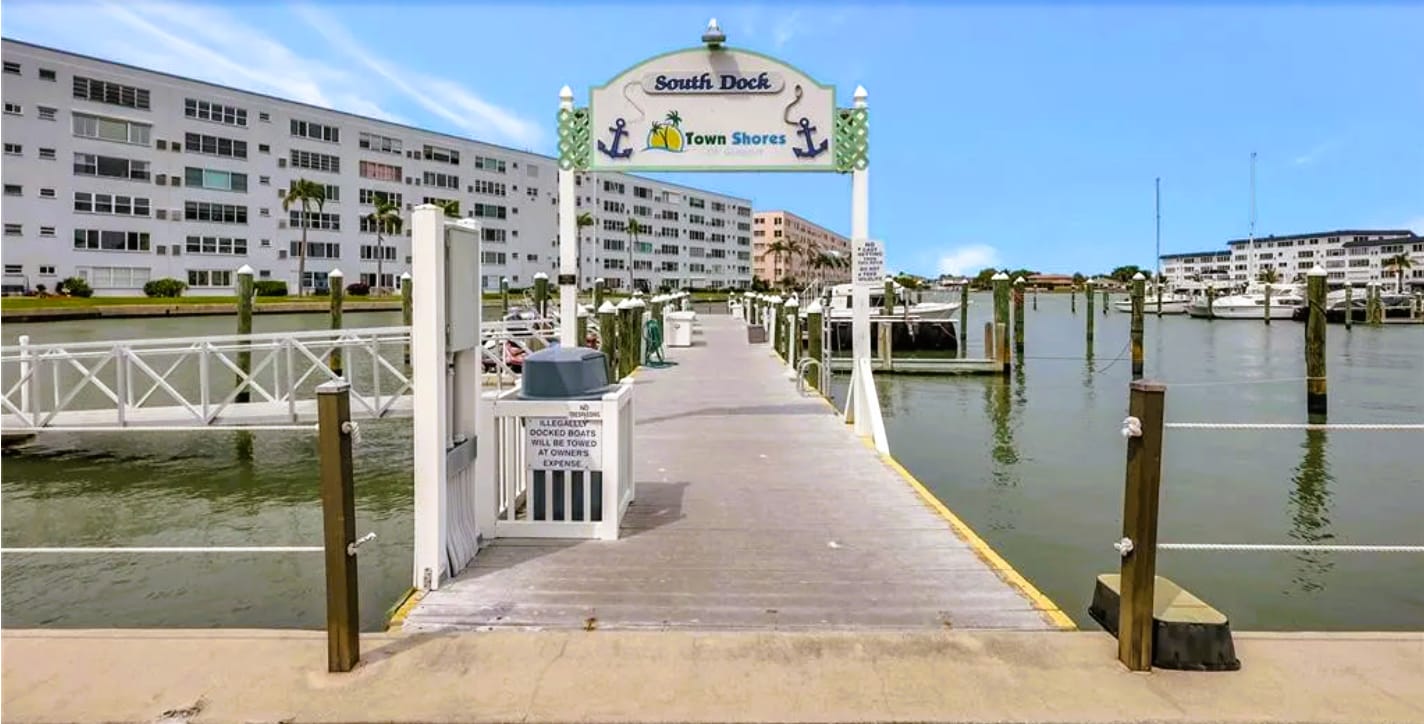 Building Photo - 3114 59th St S