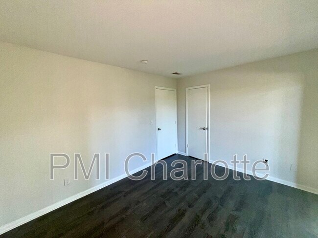 Building Photo - 342 Orchard Trace Ln