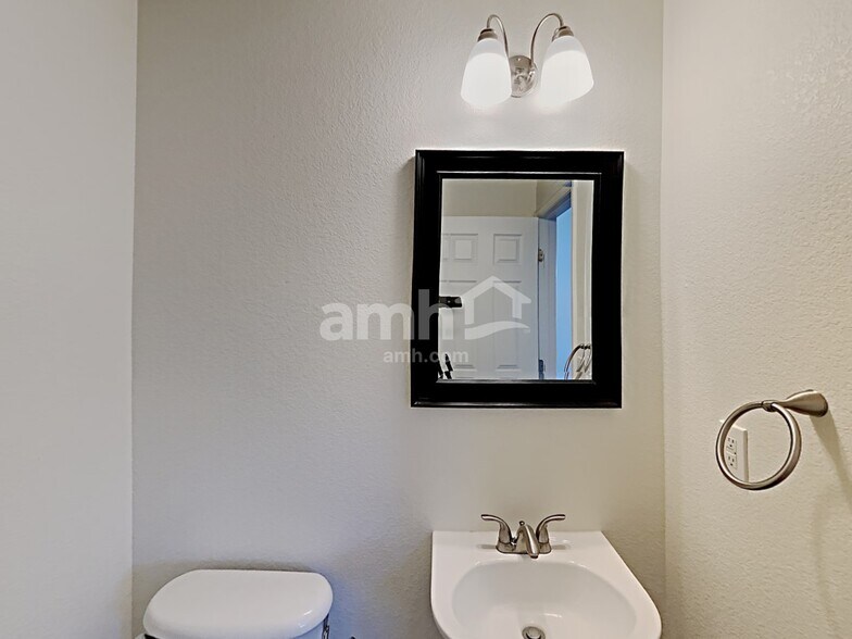 Building Photo - 9656 Nucla St