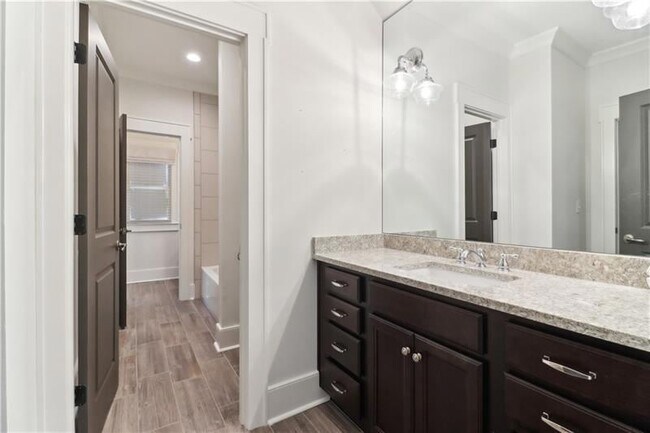 Building Photo - 211 Mount Vernon Hwy