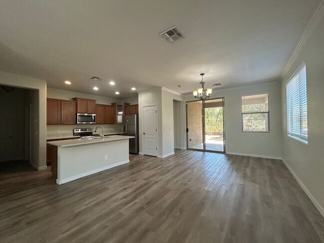 Building Photo - 4425 E Los Altos Dr