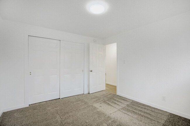 Building Photo - 375 Depew St