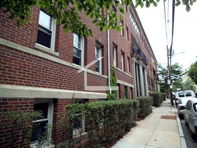Building Photo - 19 Melvin Ave