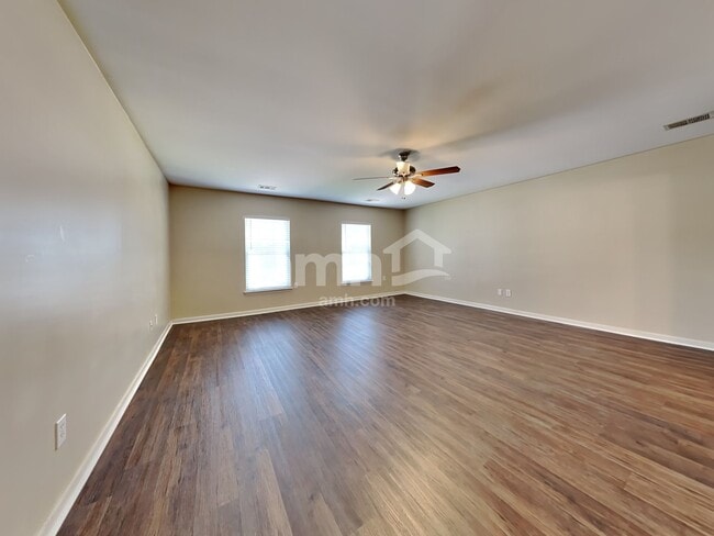 Building Photo - 405 Crystal Oaks Ln