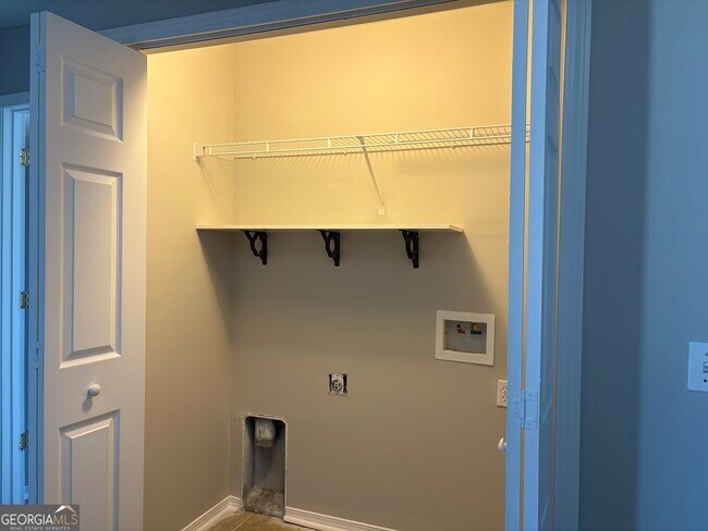 Building Photo - 119 Fairgreen St