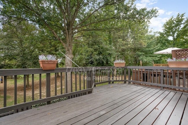 Building Photo - 6107 Summer Park Ln