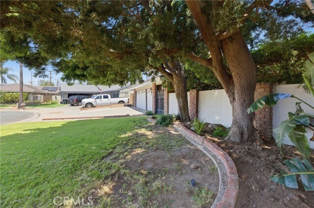 Building Photo - 1335 N Sarita Pl