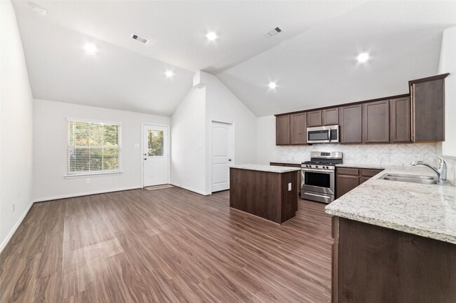 Building Photo - 4627 Sequoia Echo Dr