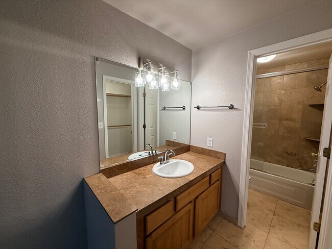 Building Photo - 14203 N 19th Ave