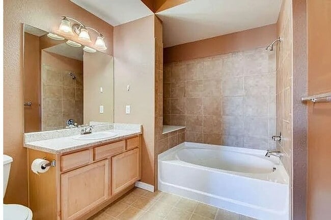 Building Photo - Charming 2BR Townhome in Longmont