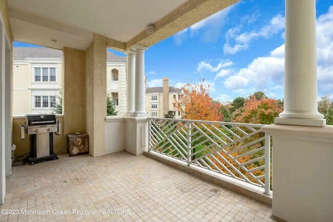 Building Photo - 1132 Oval Rd