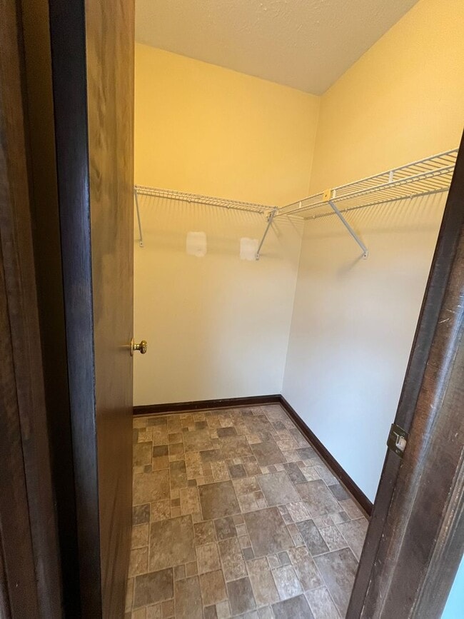 Building Photo - 2 Bedroom Townhouse for rent near EMU