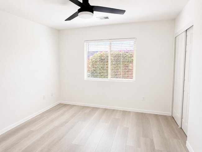 Building Photo - 74220 El Cortez Way