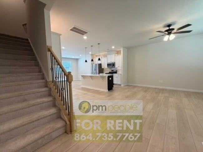 Building Photo - 7 Trakas Ct