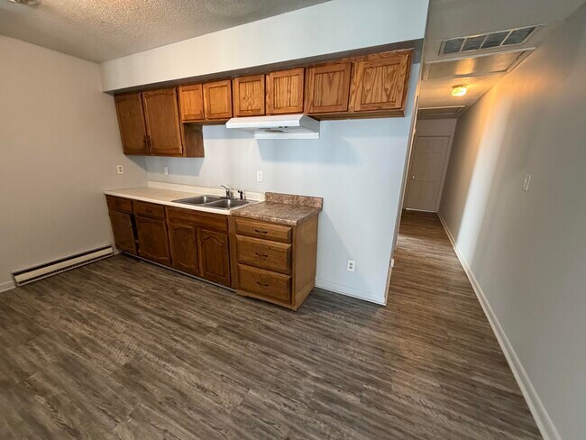 Building Photo - 1212 James-