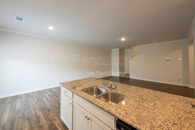 Building Photo - 3031 Greyton Dr