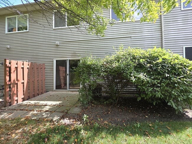 Building Photo - 3540 Blue Ridge Ct
