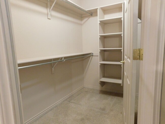 Building Photo - Close to St Mary's/CMU