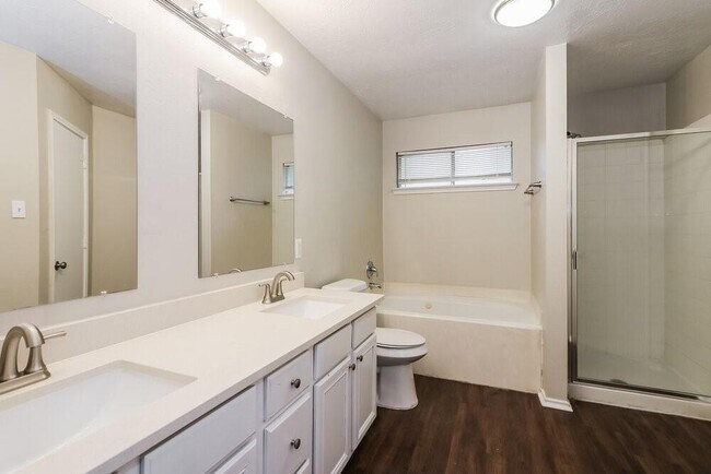 Building Photo - 8815 Roaring Point Dr